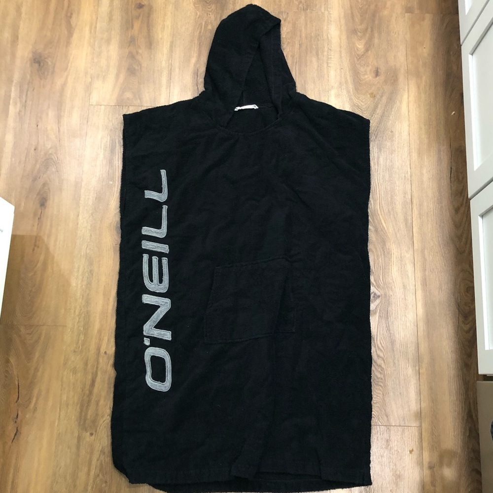 O’Neill changing poncho / towel